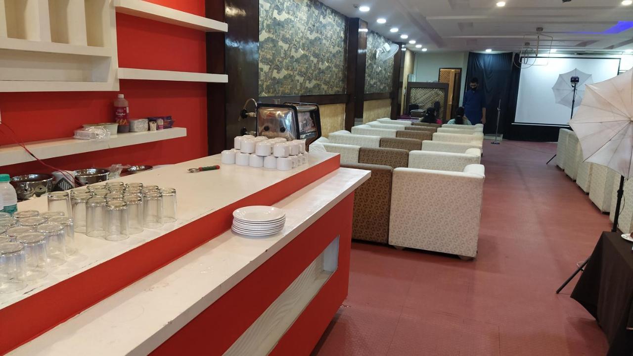 Hotel Eurasia Mohali International Airport Zirakpur Extérieur photo