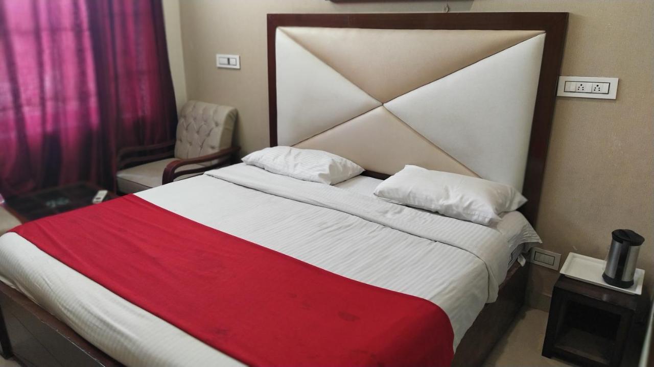 Hotel Eurasia Mohali International Airport Zirakpur Extérieur photo