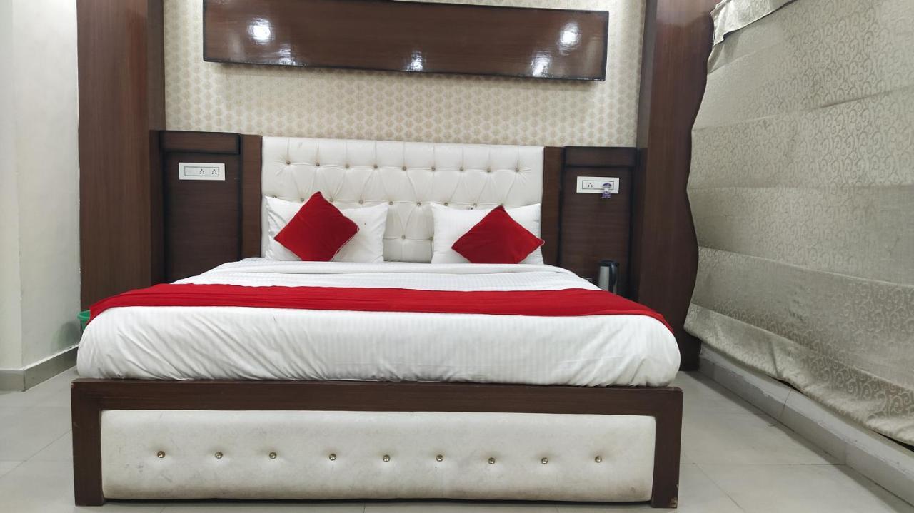 Hotel Eurasia Mohali International Airport Zirakpur Extérieur photo