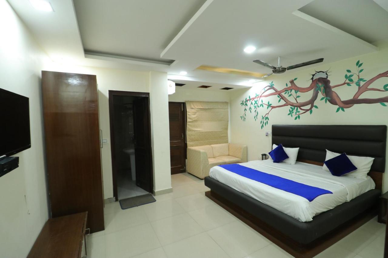 Hotel Eurasia Mohali International Airport Zirakpur Extérieur photo