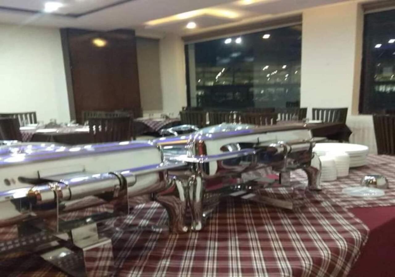 Hotel Eurasia Mohali International Airport Zirakpur Extérieur photo