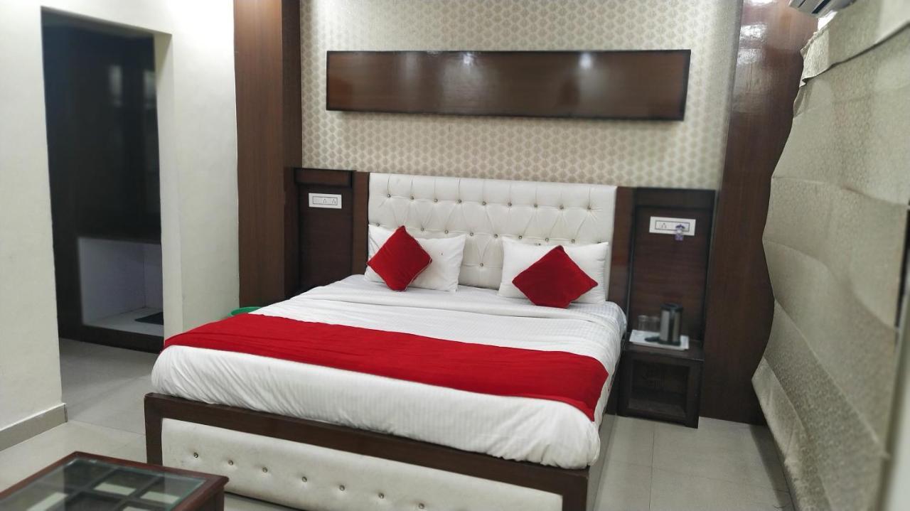 Hotel Eurasia Mohali International Airport Zirakpur Extérieur photo